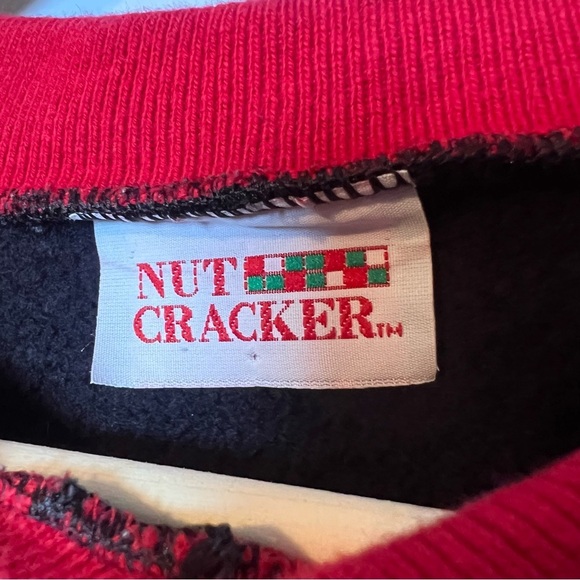 Vintage Christmas Sweatshirt Poinsettia Nutcracker 90’s size XL black pullover - Picture 6 of 6